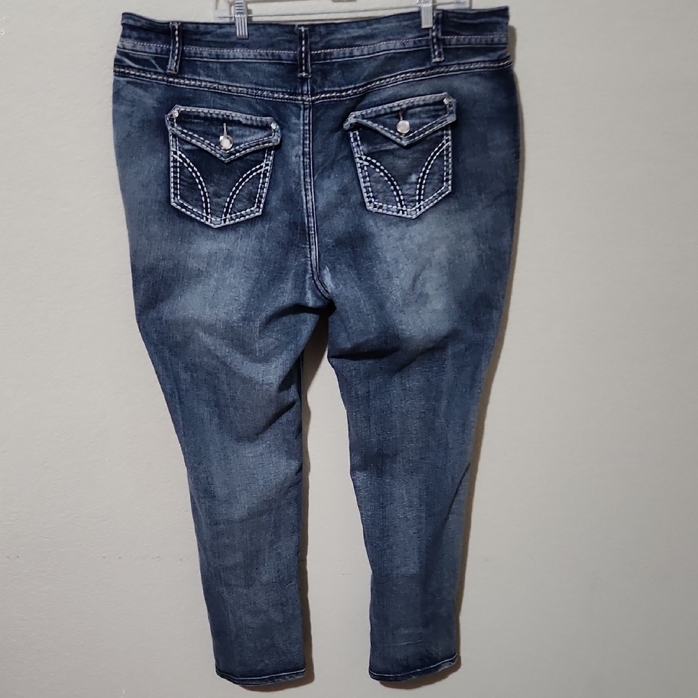 Eighty Eight Jeans Perfect Jeans Size 22 Blue Denim Embellished Pockets
